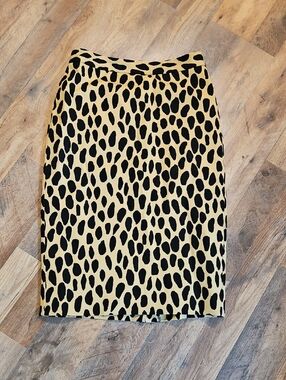 👗Talbots Black and Tan Animal-Print Pencil Skirt